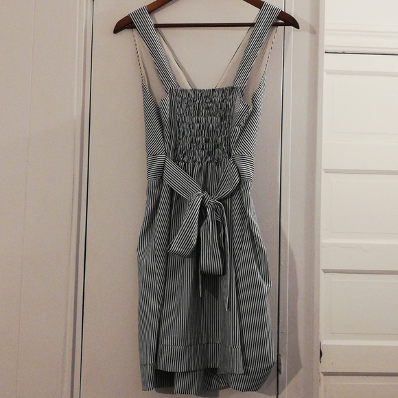 White and navy dress - Picture 4 of 5